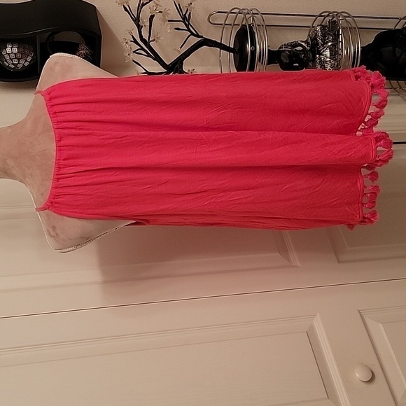 Tommy Bahama Fuscia Halter Top, Sealight Tassel Hem, Size M, EUC! - Picture 4 of 6